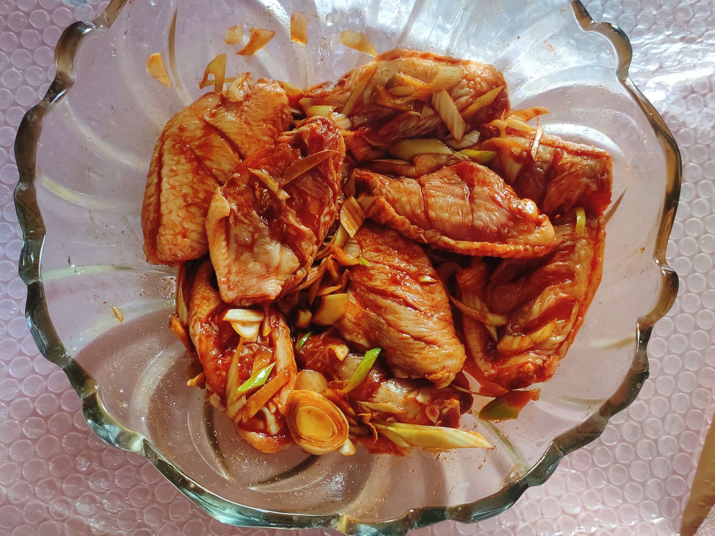 咬一口就愛(ài)不釋手的酥脆炸翅的做法-其它口味炸菜譜-易網(wǎng)健康養(yǎng)生網(wǎng) 咬一口就愛(ài)不釋手的酥脆炸翅的做法-其它口味炸菜譜