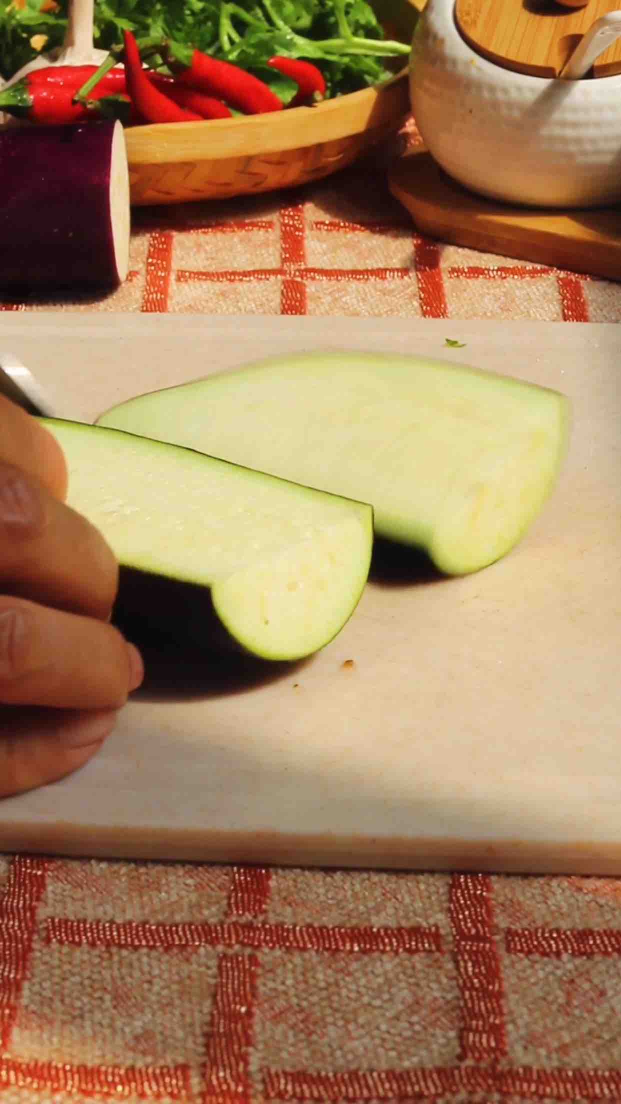 油淋風味茄子的做法-蒜香味蒸菜譜