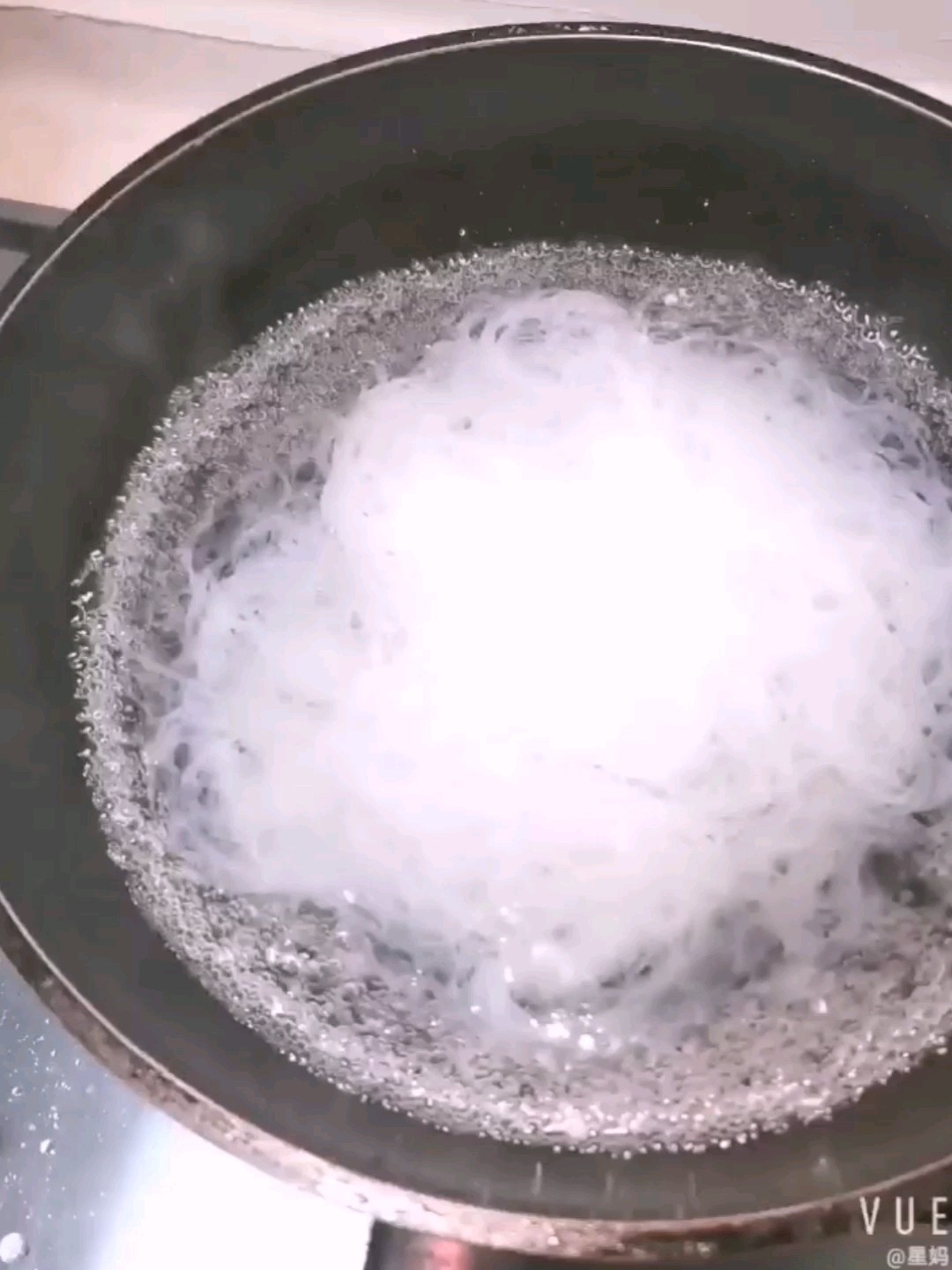 肥牛粉絲煲的做法-香辣味煮菜譜