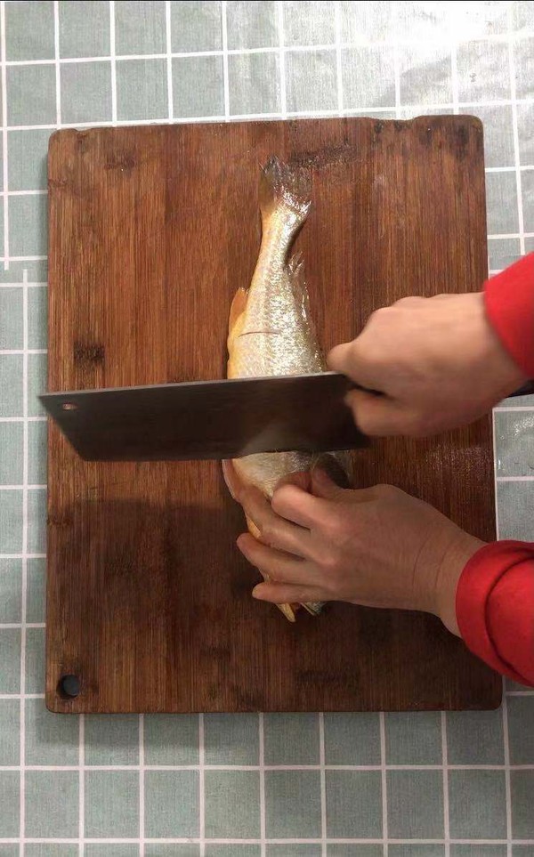 黃花魚這燕蒸嫩而不腥的做法-家常味蒸菜譜