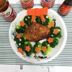 圣誕花環雞扒的做法-香辣味煎菜譜