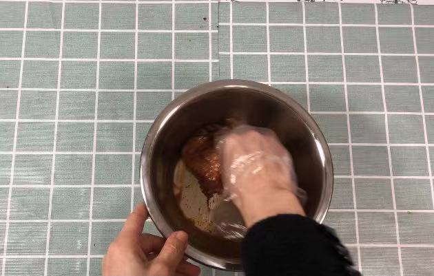 圣誕花環雞扒的做法-香辣味煎菜譜