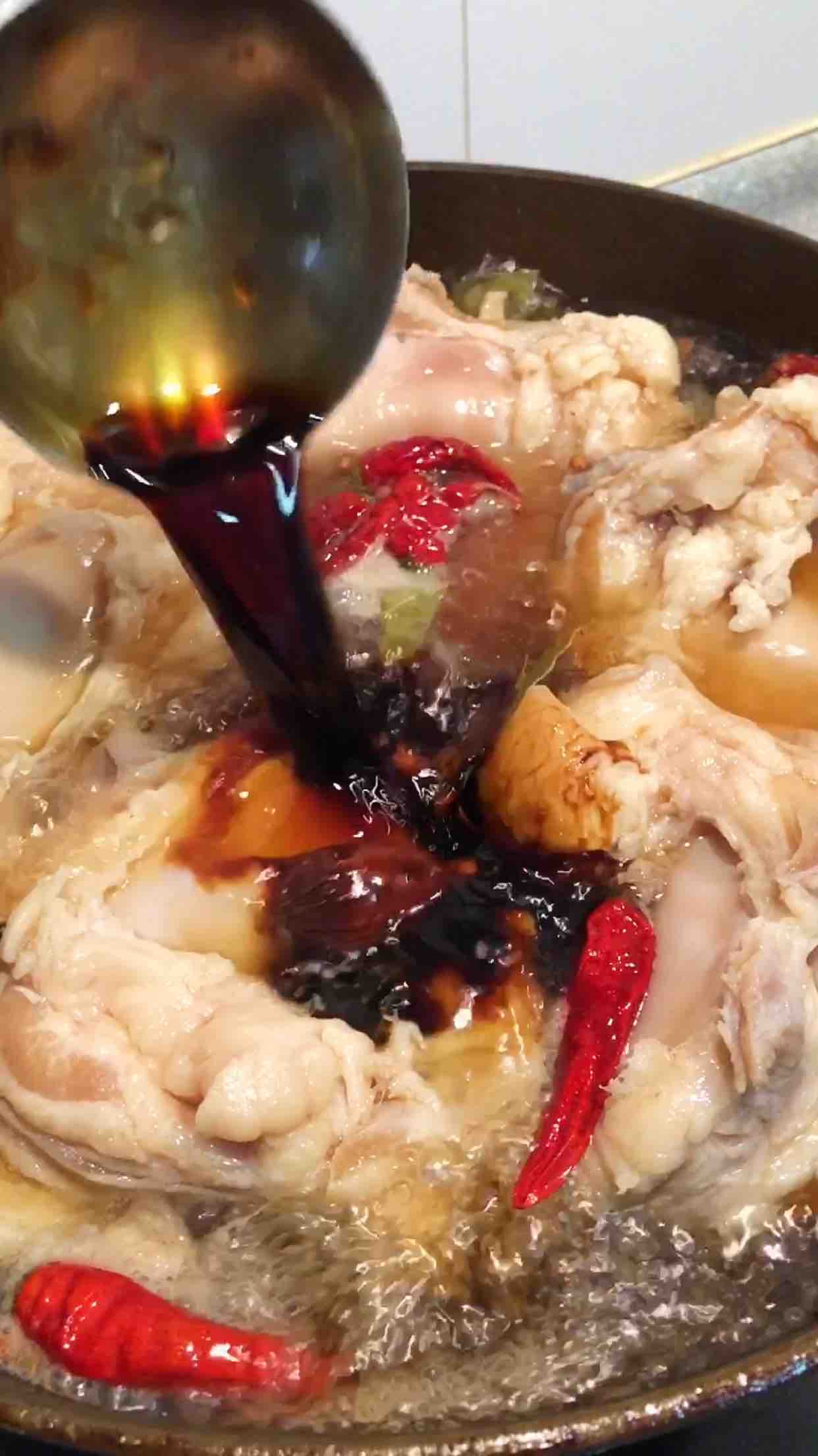 醬鹵牛窩骨的做法-香辣味煮菜譜