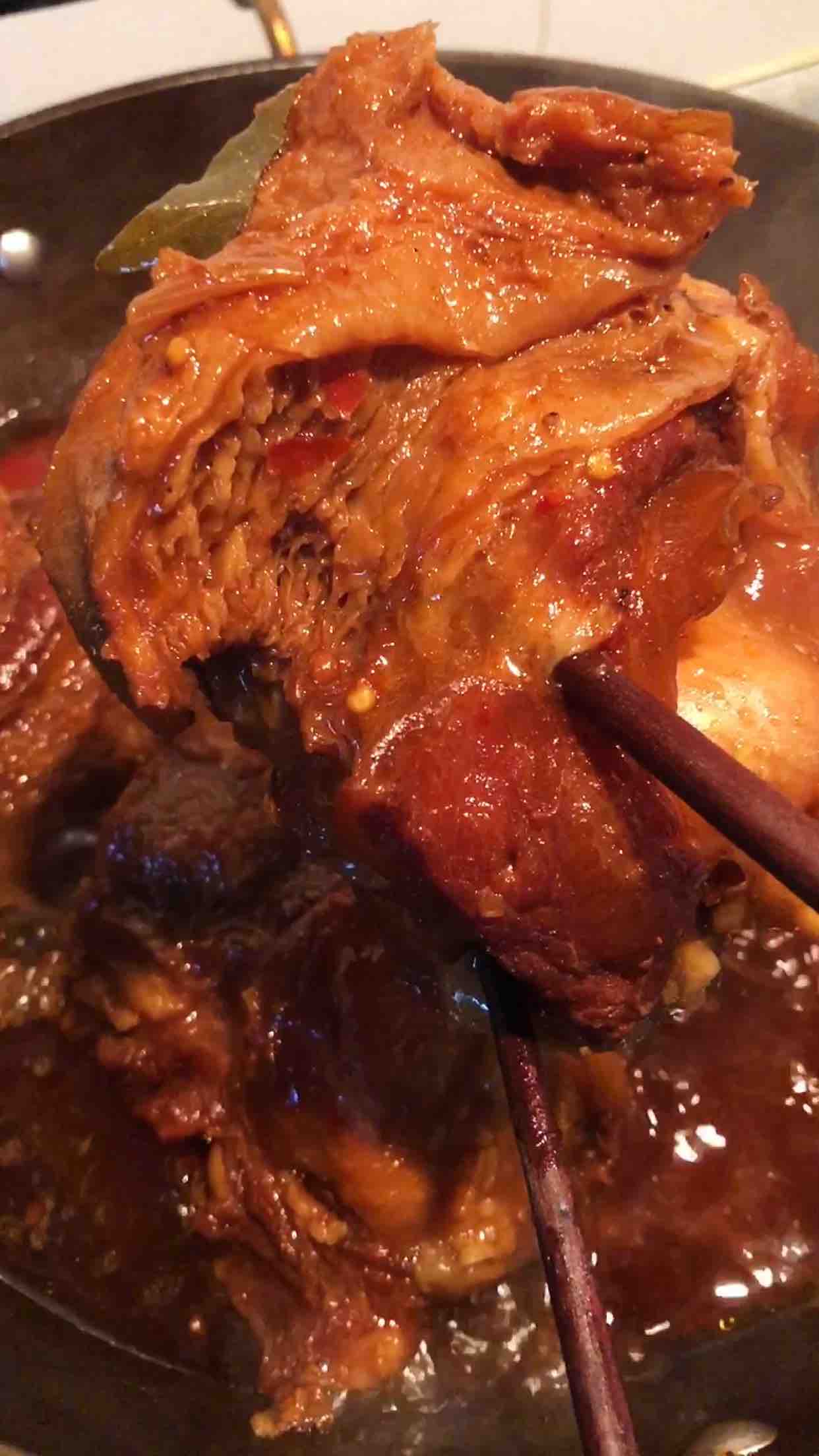 醬鹵牛窩骨的做法-香辣味煮菜譜