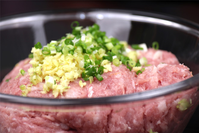 一口一個肉丸子，孩子都不挑食了的做法-家常味蒸菜譜