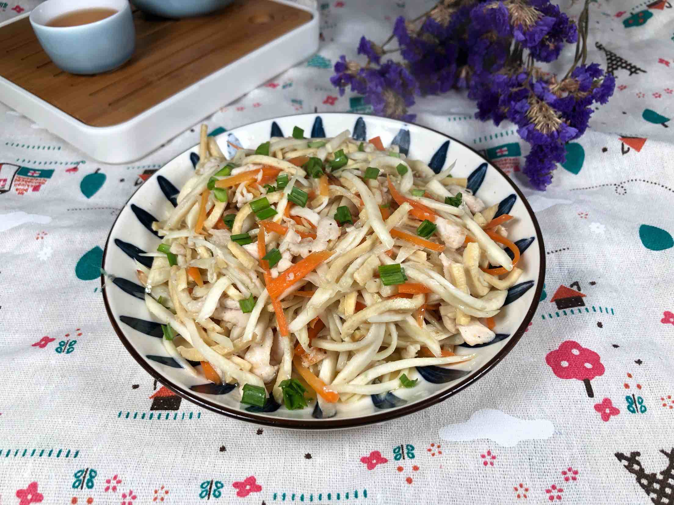 茭瓜炒雞絲的做法-家常味炒菜譜-易網健康養生網 茭瓜炒雞絲的做法-家常味炒菜譜