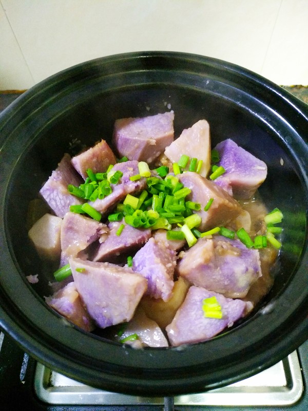 家鄉(xiāng)的美食~~臘肉大暑煲的做法-家常味煲菜譜