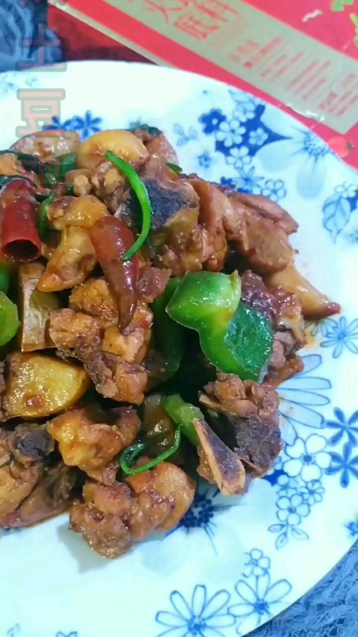 麻辣土豆雞的做法-香辣味炒菜譜