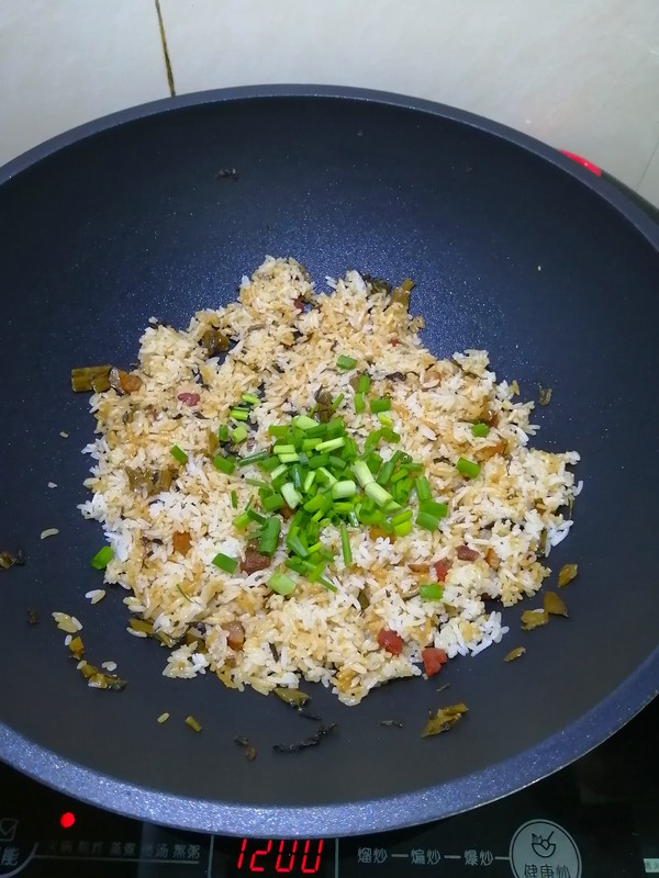 家鄉的美食~~臘肉腌菜炒飯的做法-家常味炒菜譜-易網健康養生網 家鄉的美食~~臘肉腌菜炒飯的做法-家常味炒菜譜