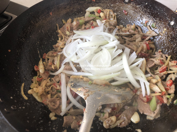 香嫩炒豬肝的做法-家常味炒菜譜