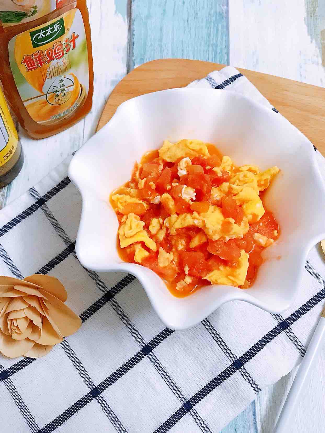 國民菜番茄炒蛋的做法-咸鮮味炒菜譜