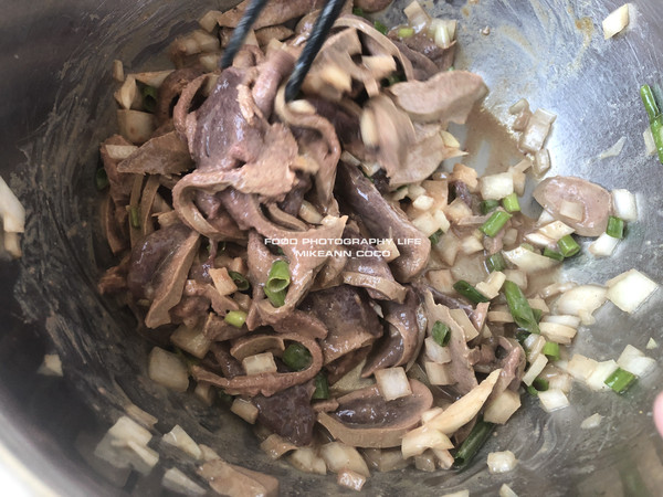 香嫩炒豬肝的做法-家常味炒菜譜