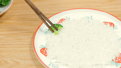 圣誕荔枝肉  寶寶輔食食譜的做法-家常味烙菜譜