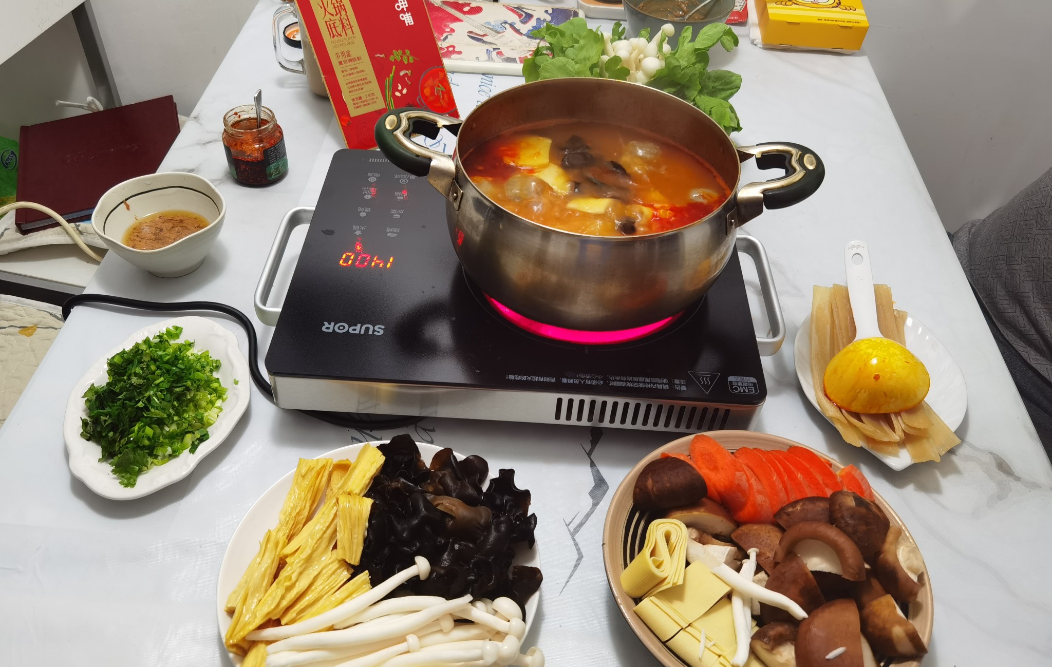 番茄牛腩涮涮鍋,冬天吃再適合不過了的做法-茄汁味煮菜譜-易網健康養生網 番茄牛腩涮涮鍋,冬天吃再適合不過了的做法-茄汁味煮菜譜