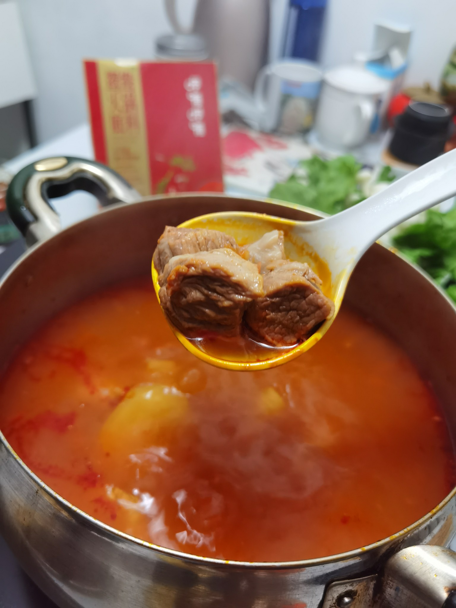 番茄牛腩涮涮鍋,冬天吃再適合不過了的做法-茄汁味煮菜譜-易網健康養生網 番茄牛腩涮涮鍋,冬天吃再適合不過了的做法-茄汁味煮菜譜