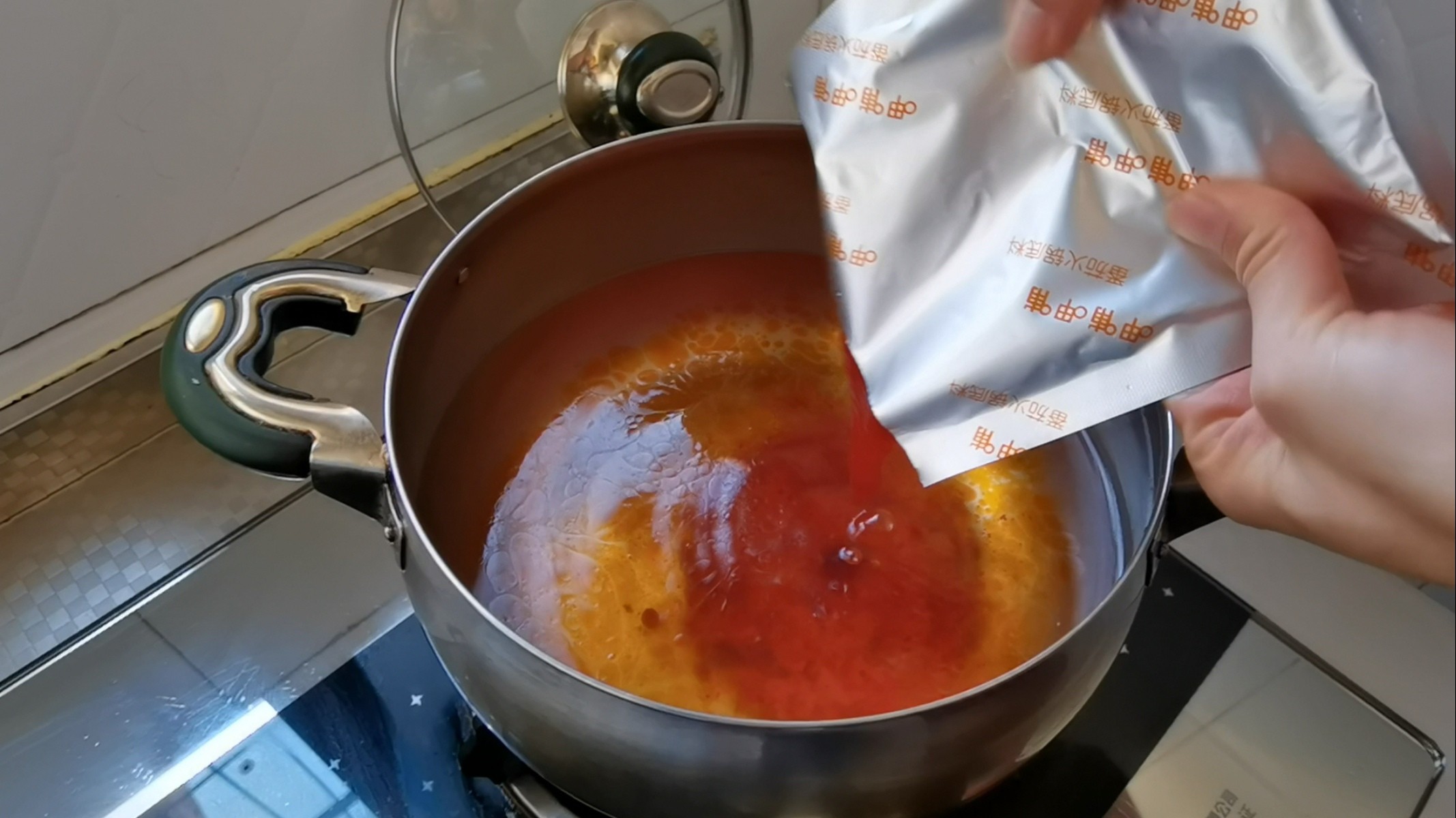 番茄牛腩涮涮鍋,冬天吃再適合不過了的做法-茄汁味煮菜譜-易網健康養生網 番茄牛腩涮涮鍋,冬天吃再適合不過了的做法-茄汁味煮菜譜