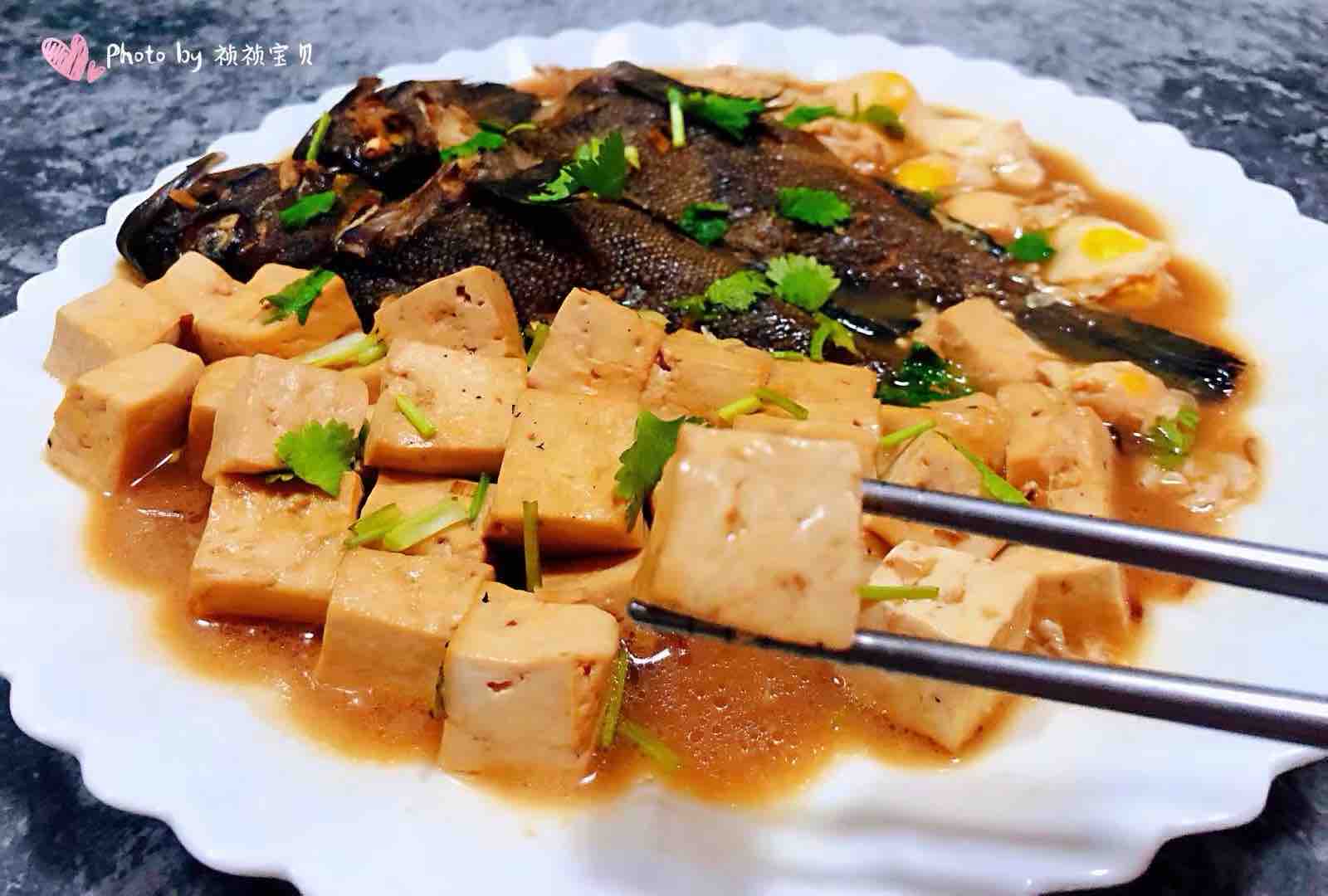 鵪鶉蛋豆腐燉黑魚的做法-咸鮮味燉菜譜-易網(wǎng)健康養(yǎng)生網(wǎng) 鵪鶉蛋豆腐燉黑魚的做法-咸鮮味燉菜譜