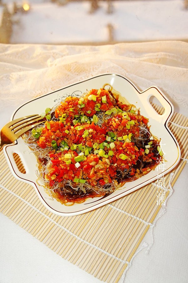 蒜蓉粉絲香菇的做法-蒜香味蒸菜譜-易網健康養生網 蒜蓉粉絲香菇的做法-蒜香味蒸菜譜