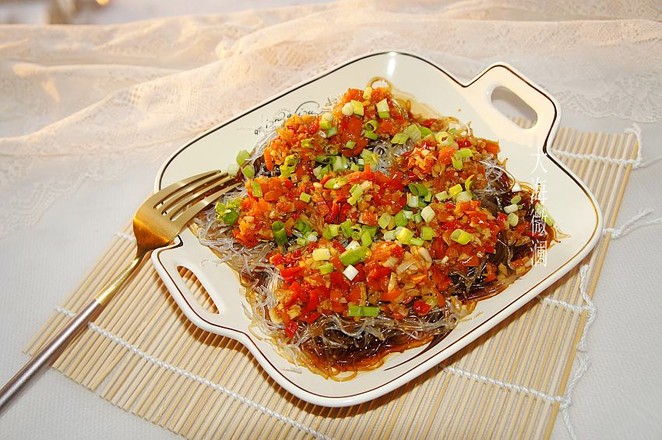 蒜蓉粉絲香菇的做法-蒜香味蒸菜譜-易網健康養生網 蒜蓉粉絲香菇的做法-蒜香味蒸菜譜