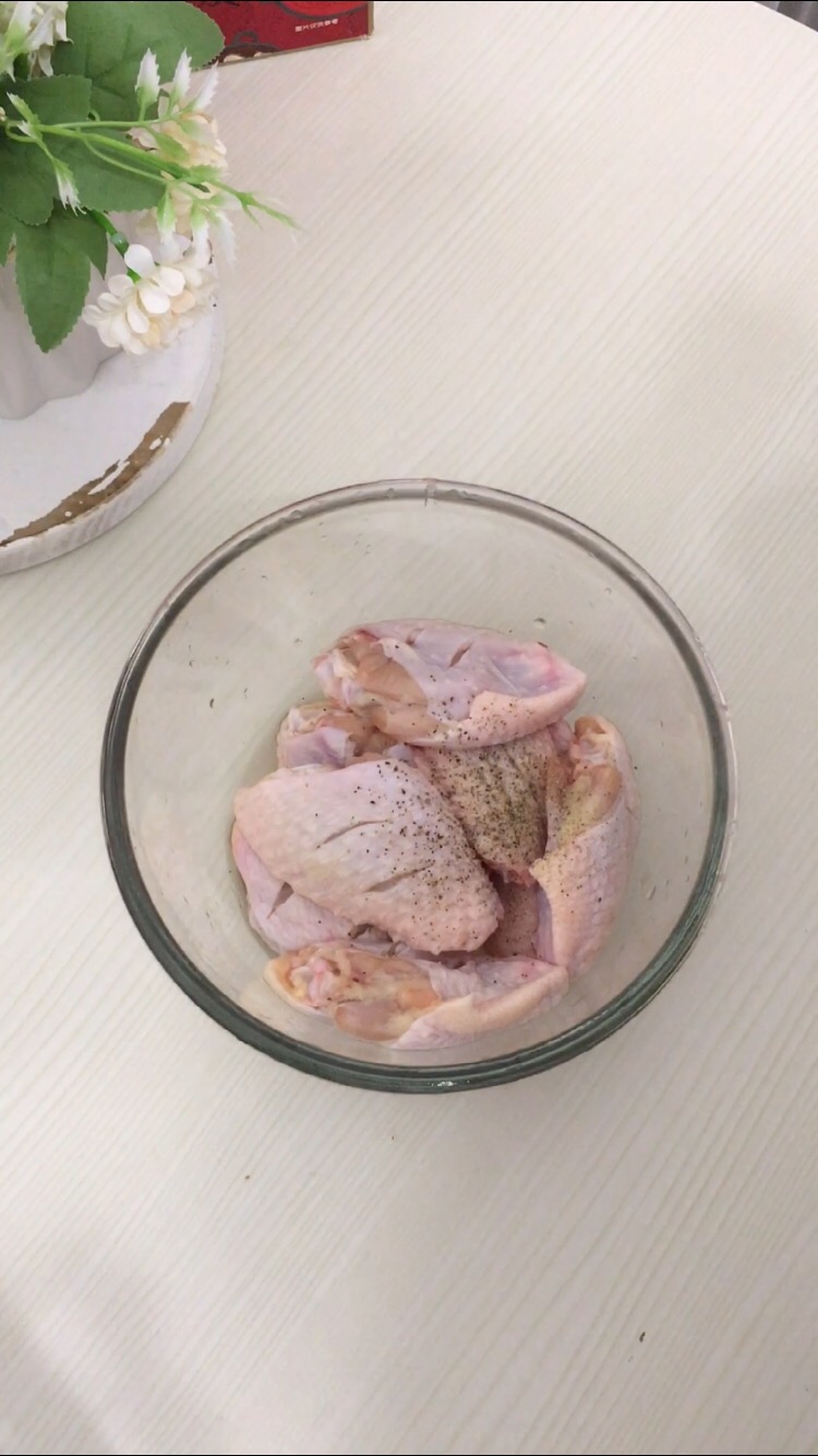 麻辣雞翅的做法-麻辣味燜菜譜