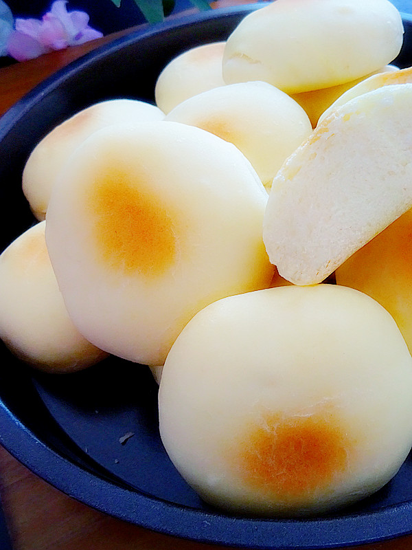 香甜營養(yǎng)又頂飽，老少皆宜的牛奶雞蛋餅的做法-奶香味烤菜譜