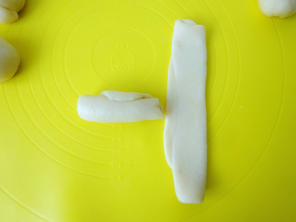 香甜營養(yǎng)又頂飽，老少皆宜的牛奶雞蛋餅的做法-奶香味烤菜譜