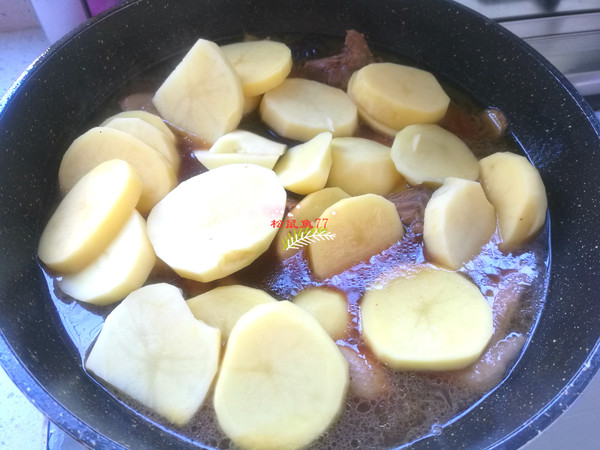 鮮香下飯，無辣版大盤雞的做法-家常味炒菜譜
