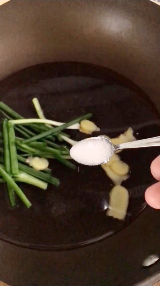 鹽水蝦的做法-家常味煮菜譜-易網健康養生網 鹽水蝦的做法-家常味煮菜譜