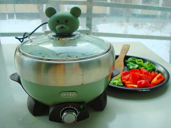 黃燜雞的做法-醬香味燒菜譜-易網健康養生網 黃燜雞的做法-醬香味燒菜譜