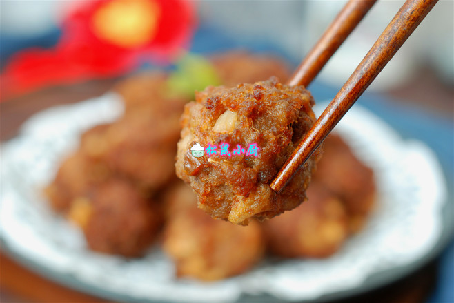 #冬至大如年#一口一個，焦脆鮮香的牛肉丸子的做法-家常味炸菜譜