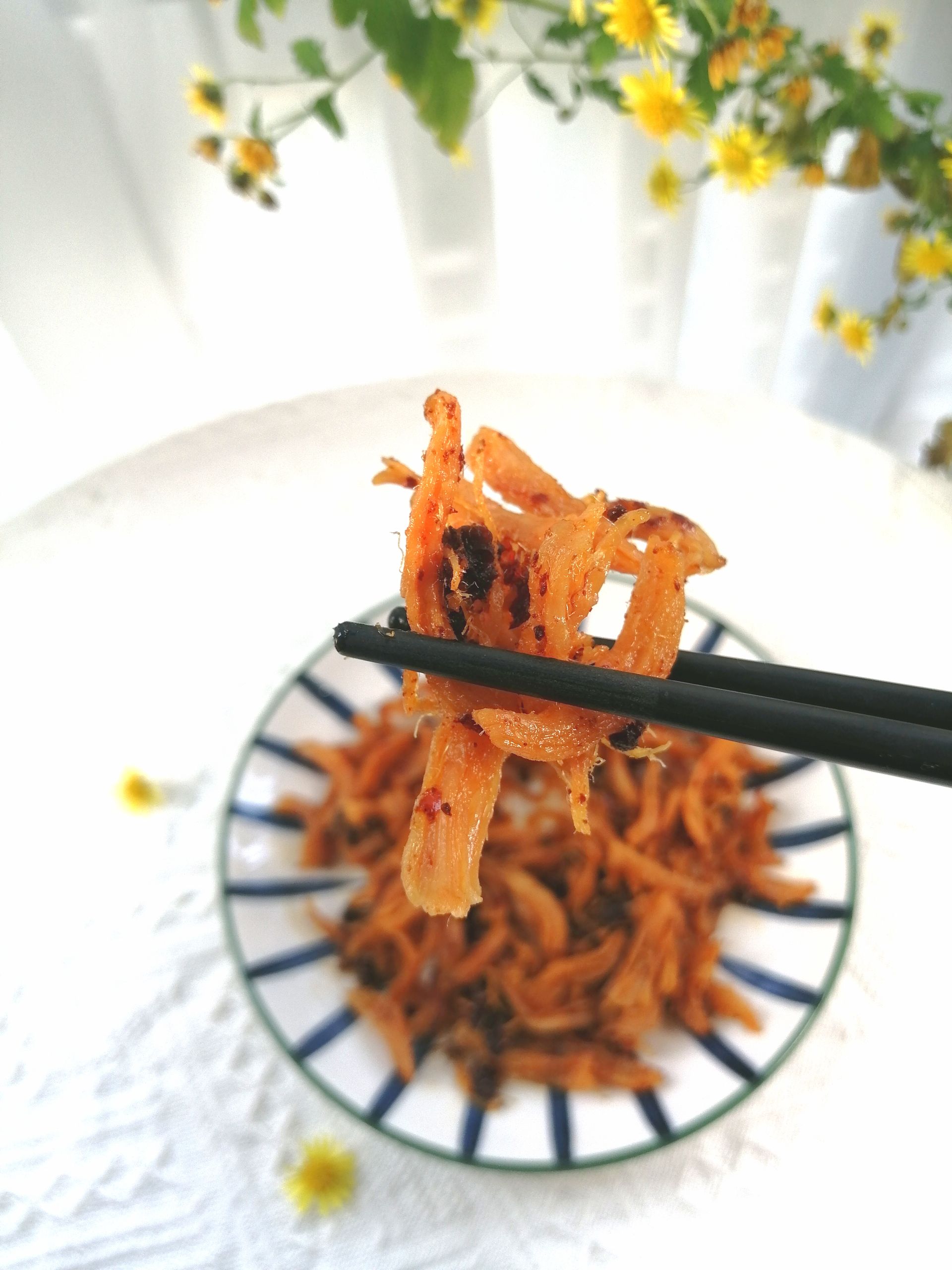 香酥麻辣雞絲的做法-麻辣味炸菜譜