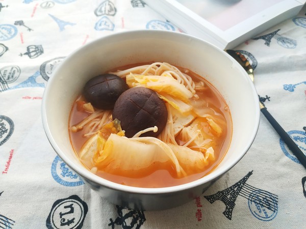 關東煮也可以這樣做，好吃不胖冬日暖暖の番茄素什錦暖鍋的做法-茄汁味煮菜譜