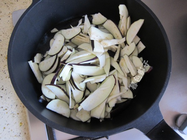 蠔油炒茄子的做法-甜味炒菜譜