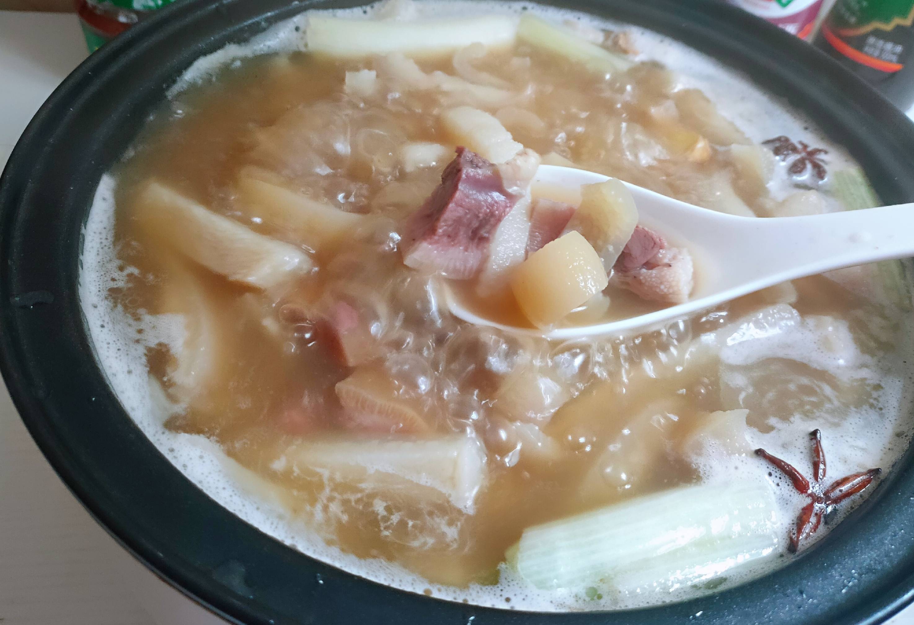 美容又好吃的豬皮凍的做法-咸鮮味燉菜譜