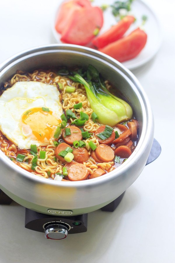 茄汁煎蛋泡面的做法-茄汁味煮菜譜