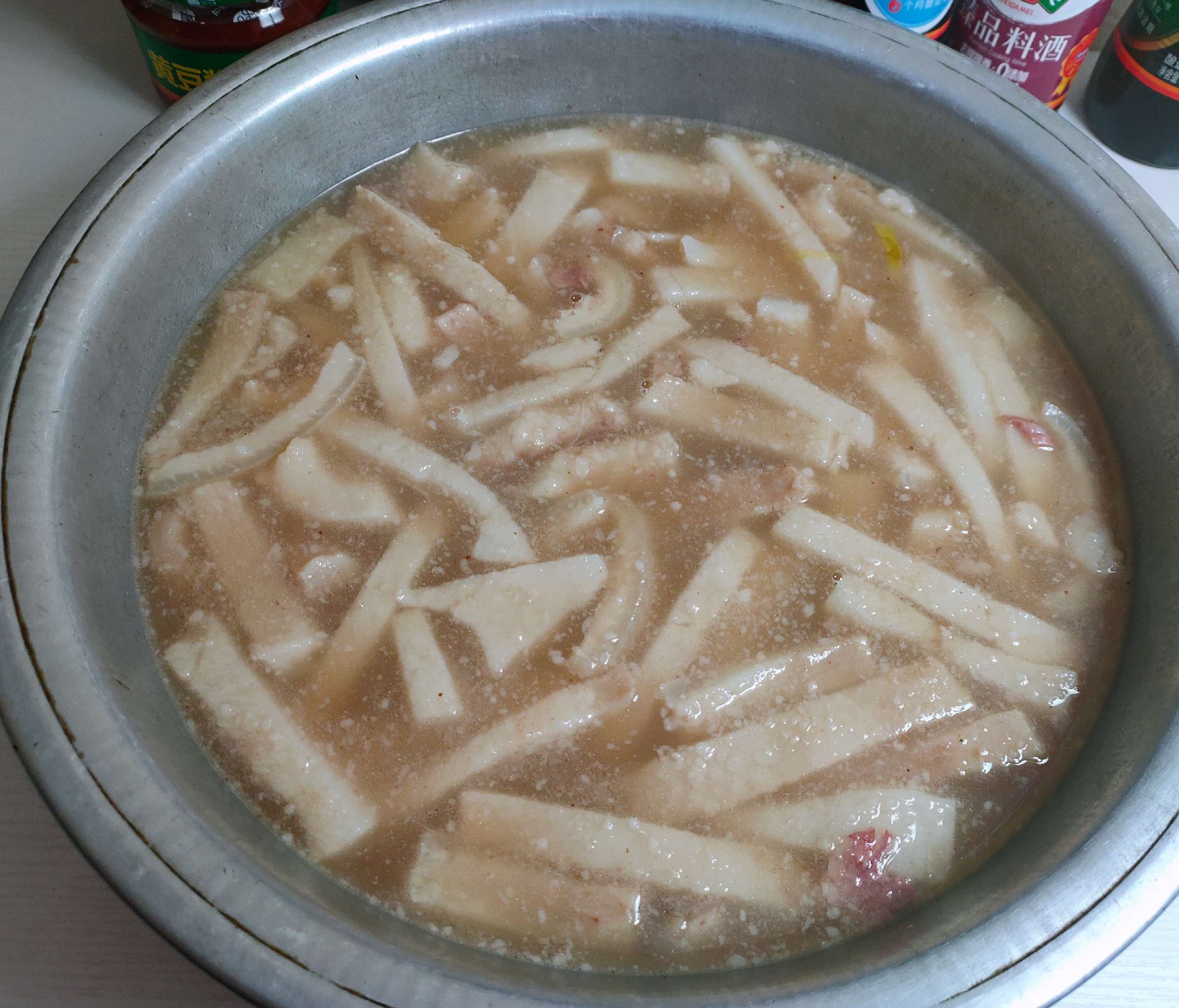 美容又好吃的豬皮凍的做法-咸鮮味燉菜譜