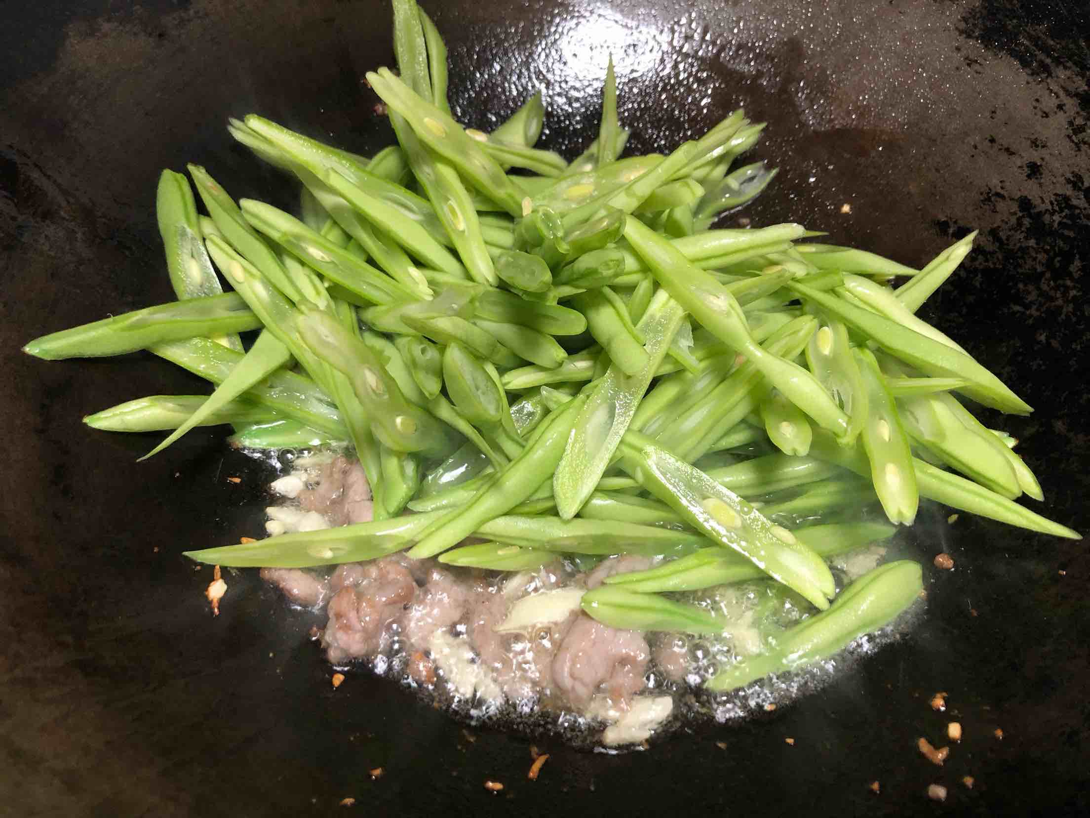 豆角炒肉絲的做法-咸鮮味炒菜譜-易網(wǎng)健康養(yǎng)生網(wǎng) 豆角炒肉絲的做法-咸鮮味炒菜譜