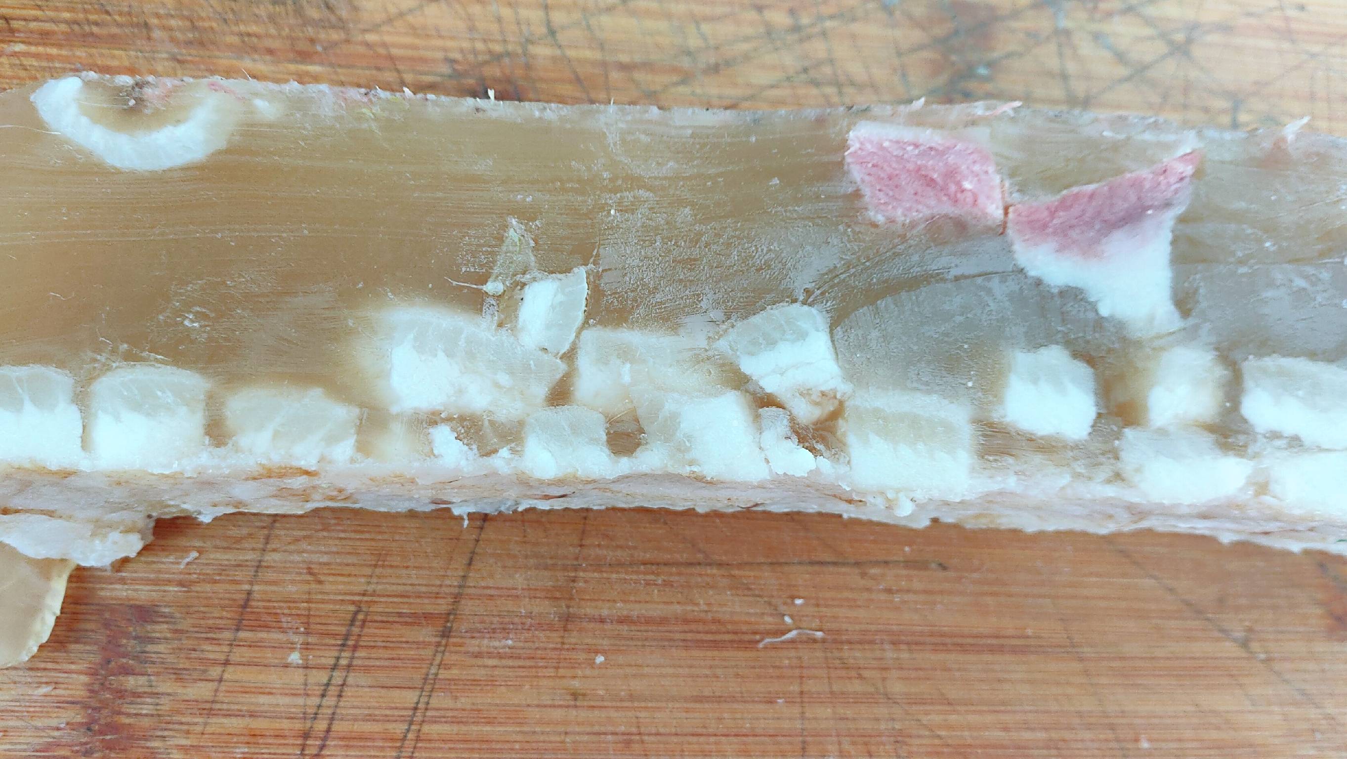 美容又好吃的豬皮凍的做法-咸鮮味燉菜譜