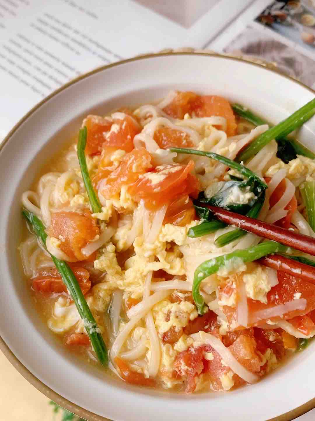 番茄雞蛋濃湯面的做法-家常味煮菜譜