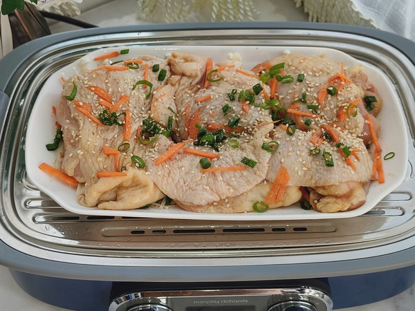 無油金針菇蒸雞腿，鮮嫩多汁巨好吃的做法-家常味蒸菜譜