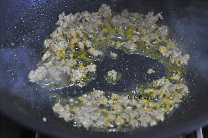 比布丁還要嫩的肉末水蒸蛋的做法-咸鮮味蒸菜譜