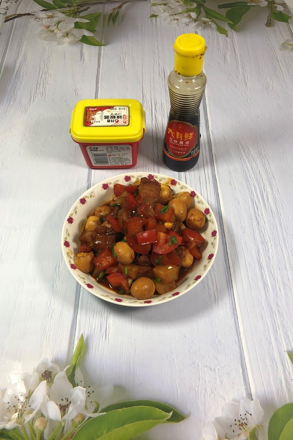 鵪鶉蛋與土豆碰撞的感覺的做法-醬香味燒菜譜