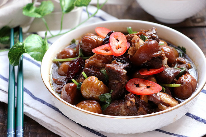 #冬至大如年#五香栗子燜羊肉的做法-家常味燜菜譜