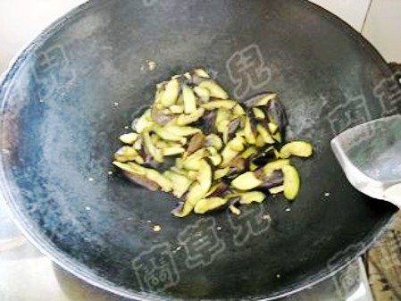 烤鴨燒茄子的做法-家常味燒菜譜