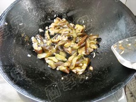 烤鴨燒茄子的做法-家常味燒菜譜