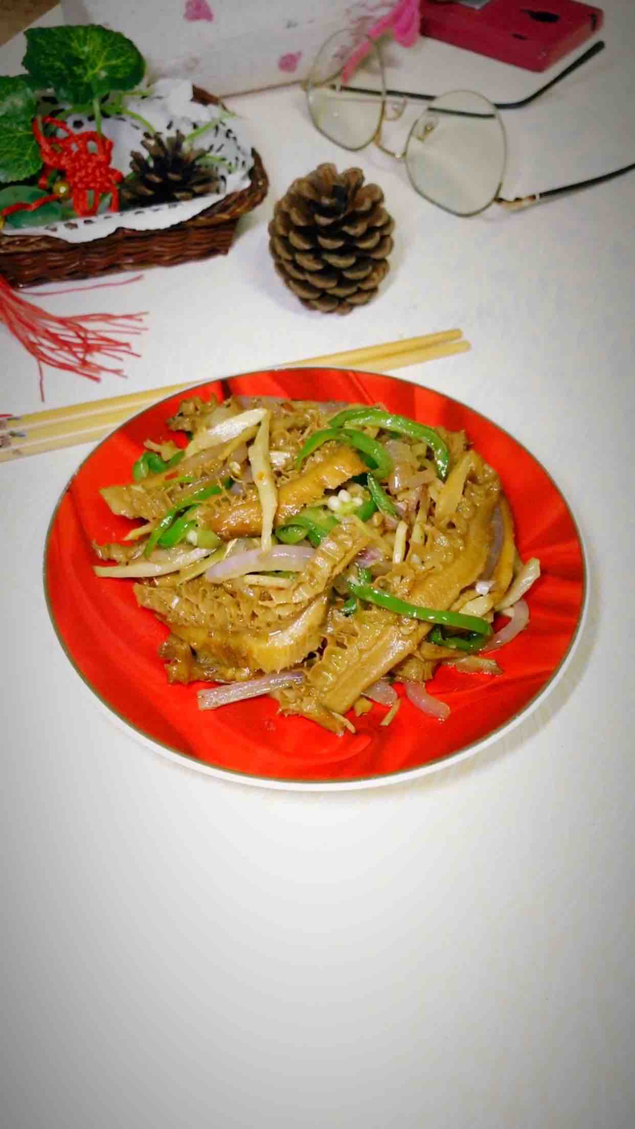 酸筍牛肚的做法-家常味炒菜譜