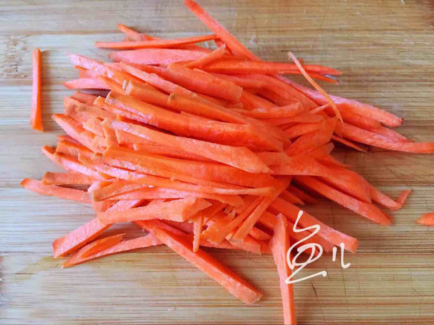 豆芽炒韭菜的做法-家常味炒菜譜