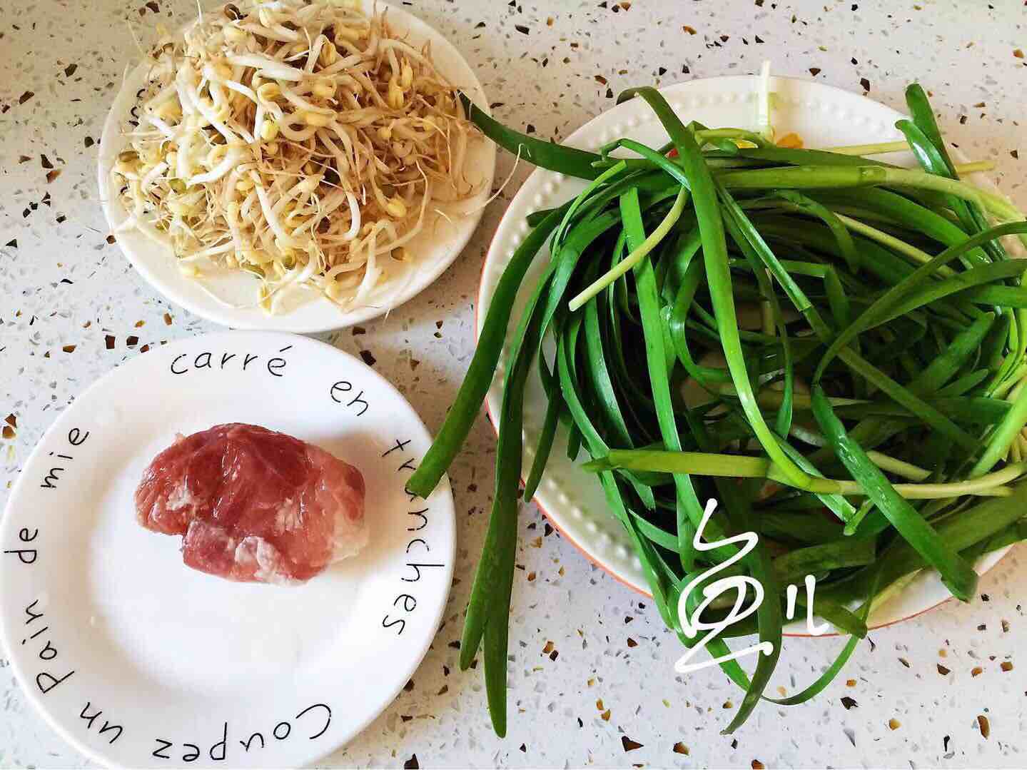 豆芽炒韭菜的做法-家常味炒菜譜