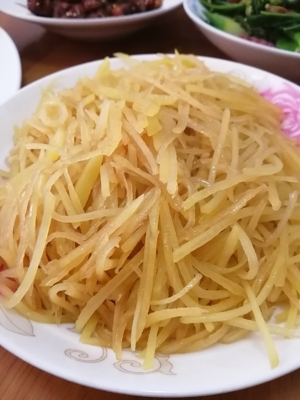 簡簡單單也不失美味~~醋溜土豆絲的做法-家常味炒菜譜