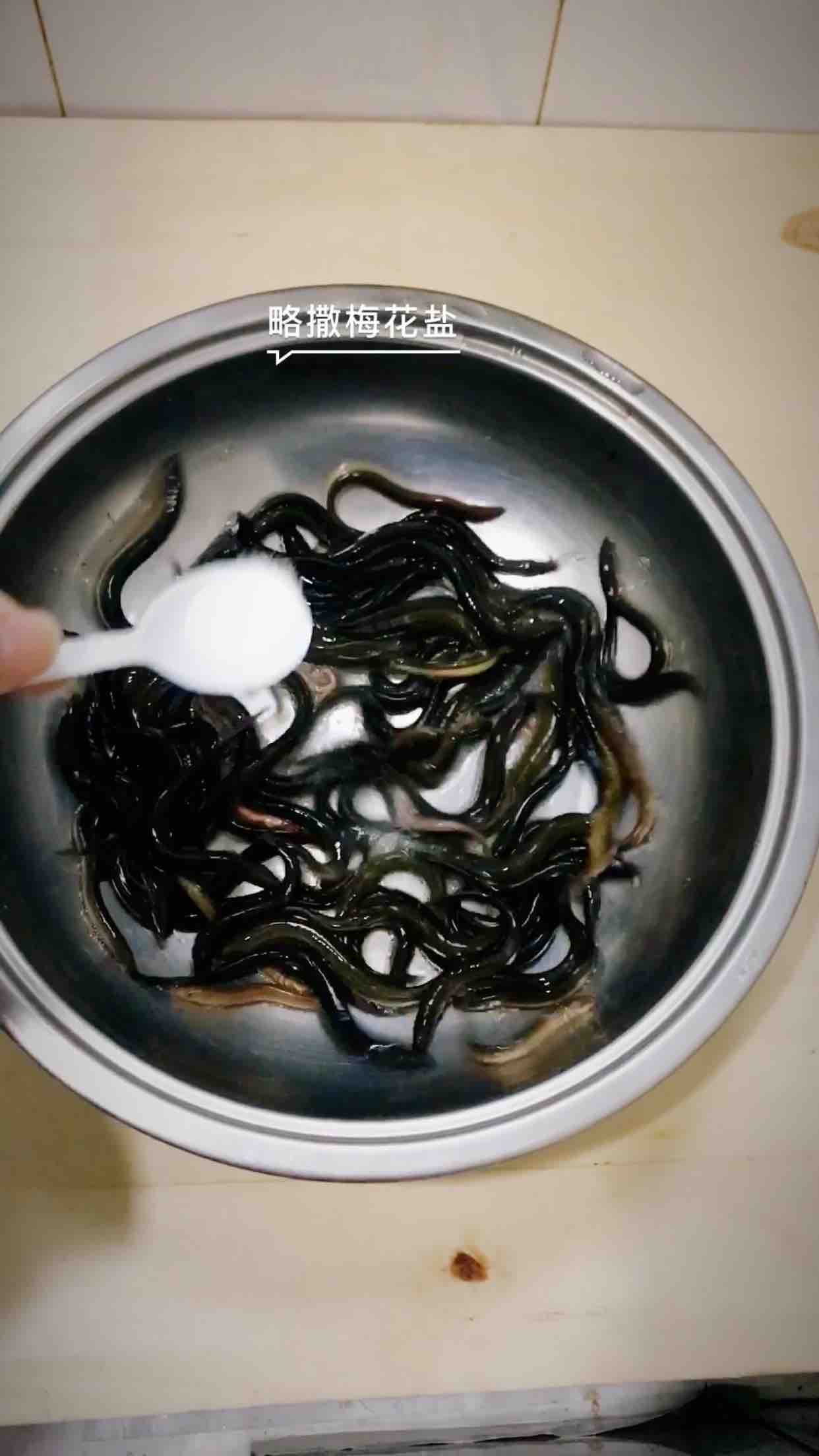 豆豉干煸泥鰍的做法-麻辣味干煸菜譜